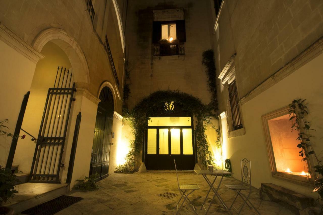 Palazzo Forleo Luxury Apartment - Treb Collection Lecce Bagian luar foto