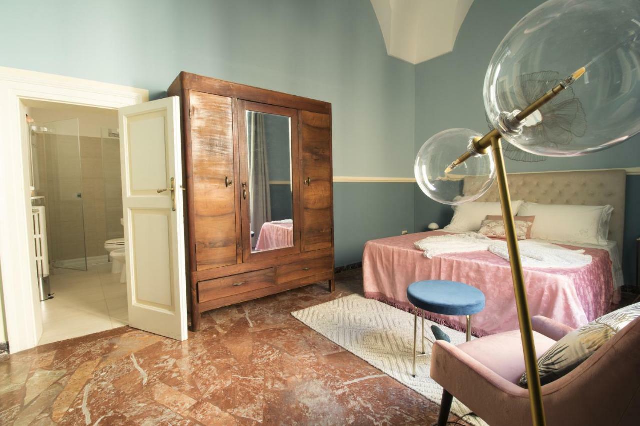 Palazzo Forleo Luxury Apartment - Treb Collection Lecce Bagian luar foto