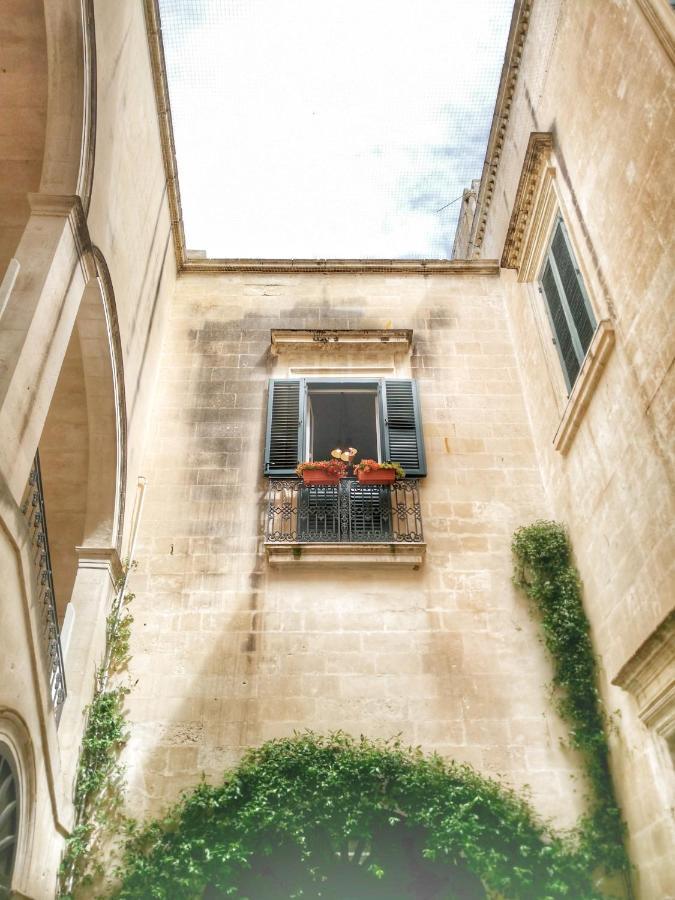 Palazzo Forleo Luxury Apartment - Treb Collection Lecce Bagian luar foto